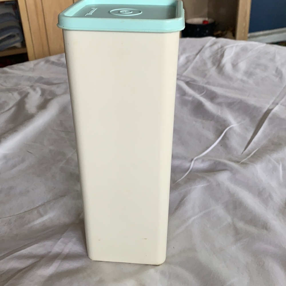 Tupperware cheese container